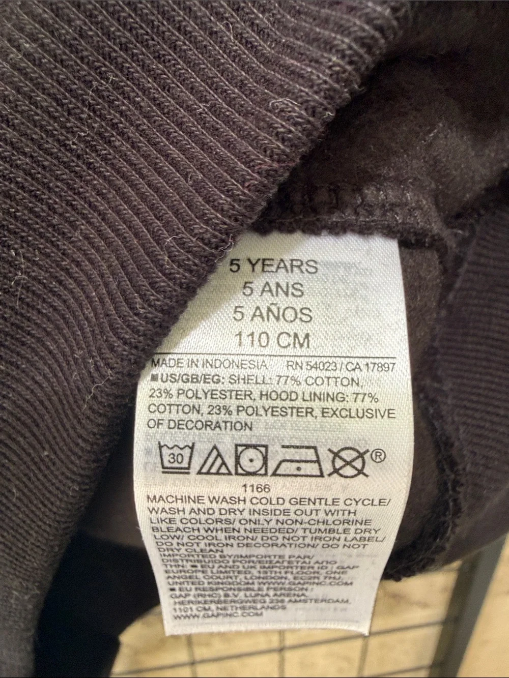 New GAP Black Hooded Pullover Sweatshirt - Classic Casual Cotton Blend